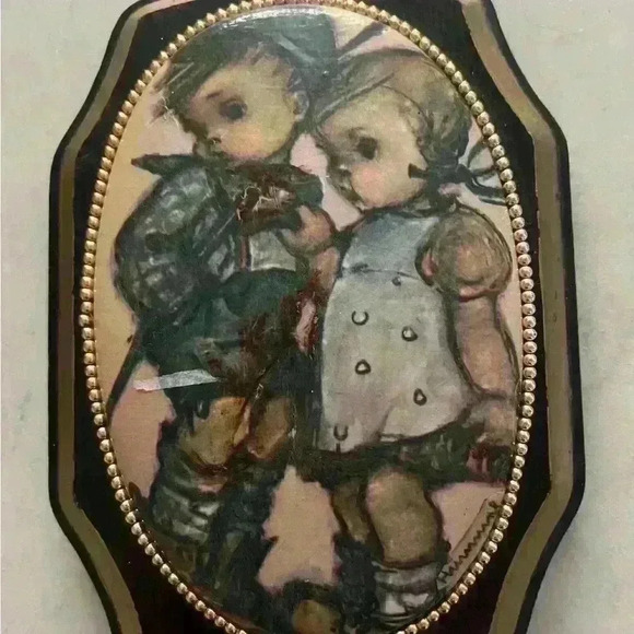 Set of 2 vintage 1970’s Hummel wooden  wall plaques. - Picture 2 of 8